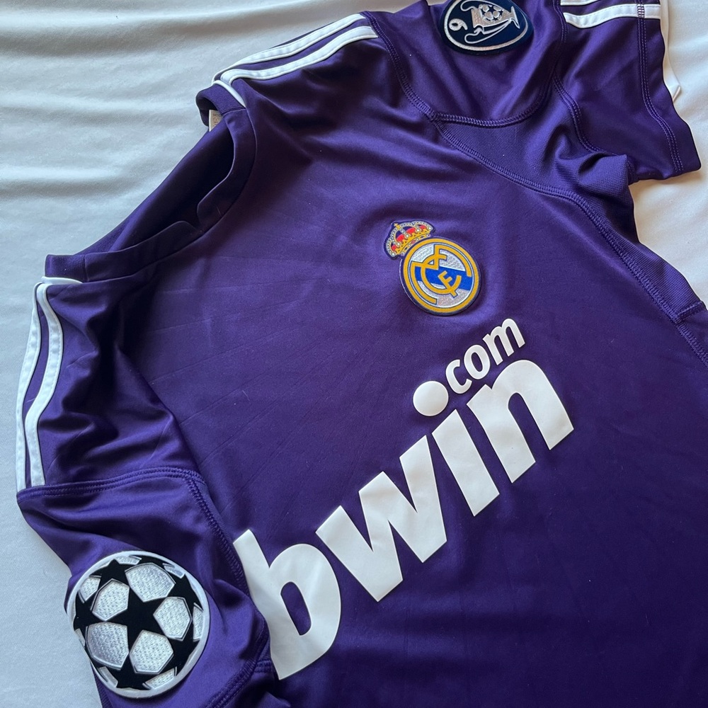 Retro Real Madrid jersey